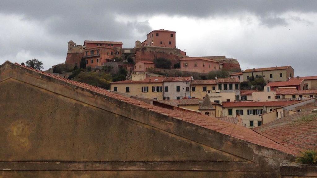 Le Stanze sul Mare Hotel Portoferraio Esterno foto